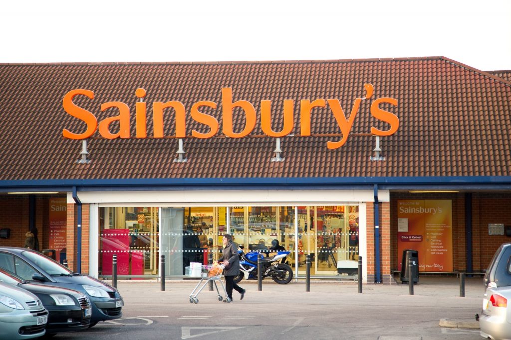 Sainsbury’s trial ‘selfie fridges’ in bid to cut food waste ♻CW